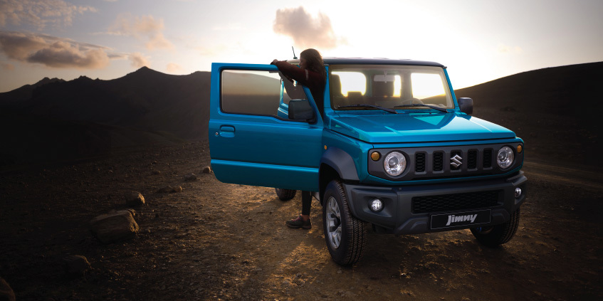 Suzuki Jimny 4x4 en montaña